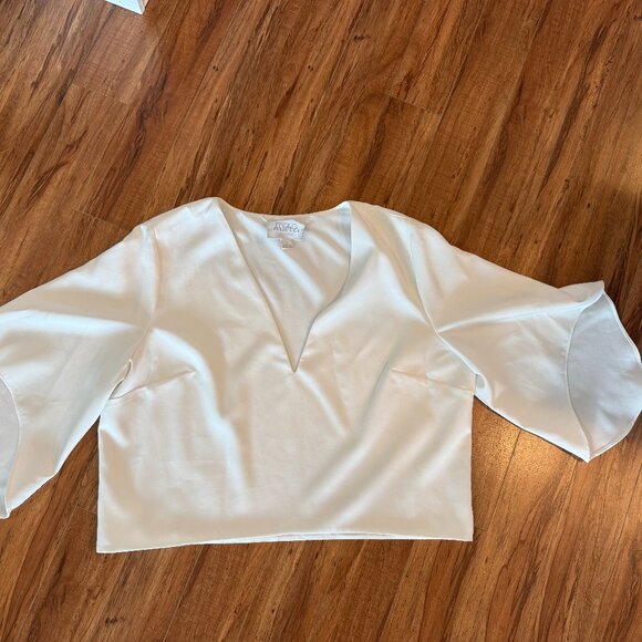 The Veronica Cape Blouse by Mare
Mare x Anthropologie XL NEW Sold Out in Stores - Picture 3 of 6